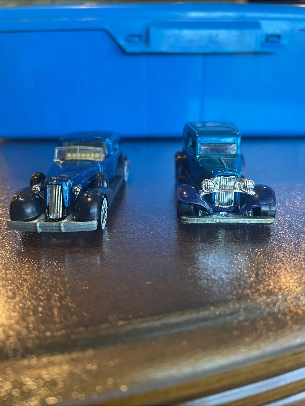 2 vintage antique style, hot wheels
